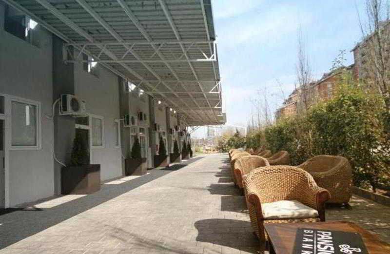 Hotel Pansion Bianko Skopje Exterior foto